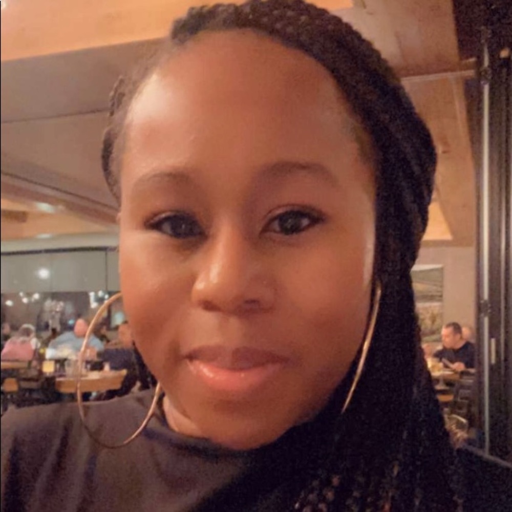 Meet your Posher, Nisha